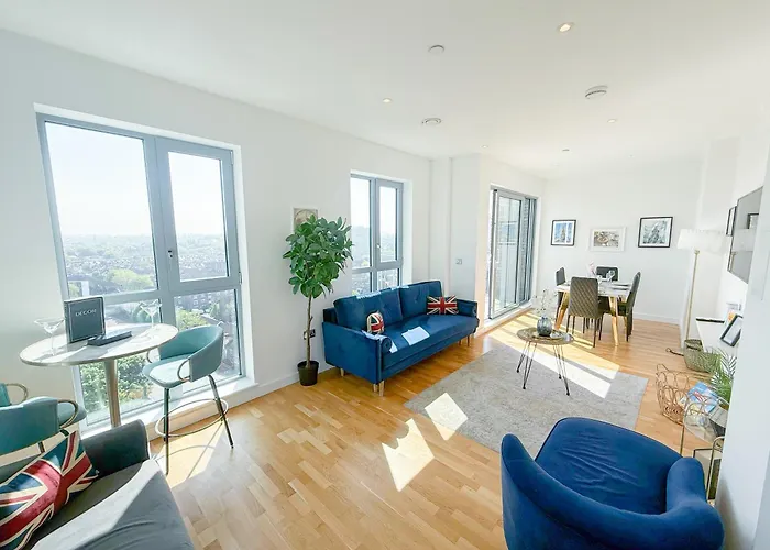 Lux 3-Bedrooms Penthouse With Private Terrace & Balcony In Battersea