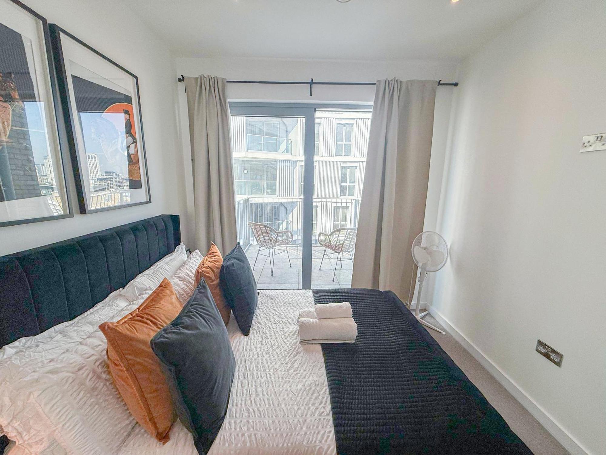 Apartment Lux 3-bedrooms Penthouse With Private Terrace & Balcony In Battersea *